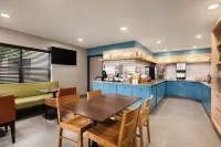 Country Inn & Suites by Radisson, Lawrenceville, GA Hôtels à : Lawrenceville