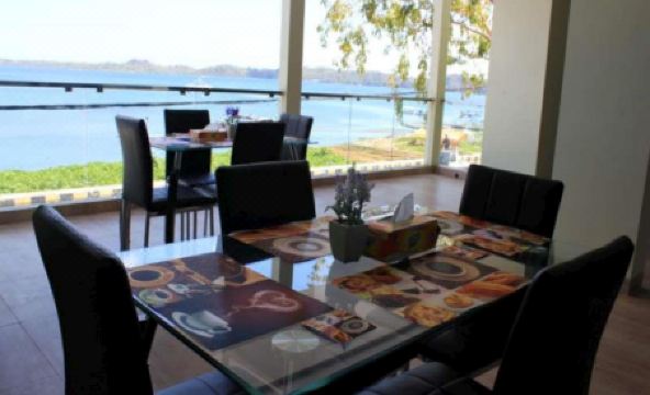 Pare Beach Hotel - Housity