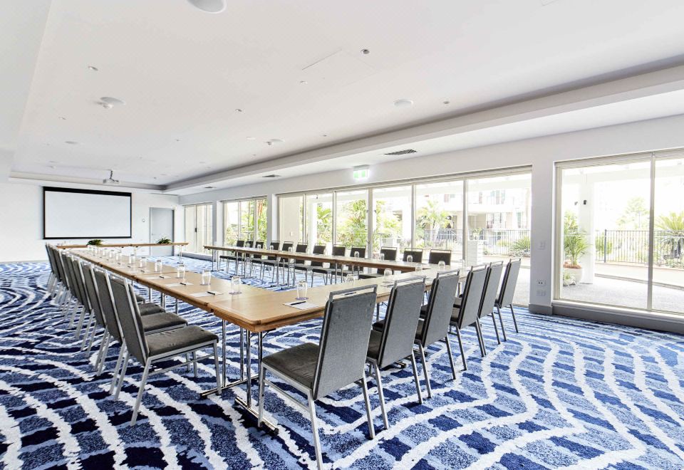 3. 노보텔 케언스 ..