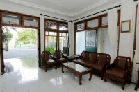Hotel Fevytra Syariah
