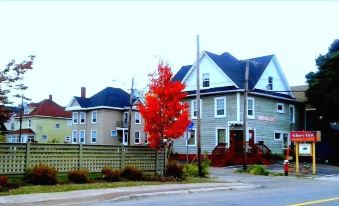 Glory Inn Downtown Moncton - Housity