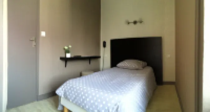 Hotel les Voyageurs Hotels in Olonne-sur-Mer