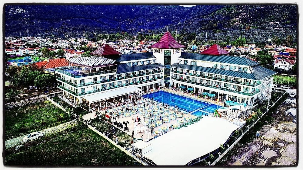 Cetin Prestige Resort