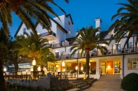 Catalonia Reina Victoria Hotels near Puente Nuevo Bridge