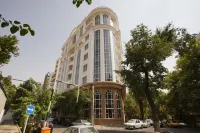 Wisteria Grand Hotel