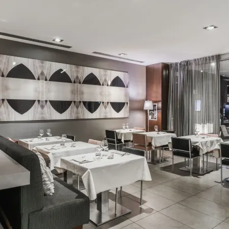 Max Hotel Livorno Отели рядом с достопримечательностью «Стадион имени Армандо Пикки»