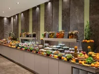Radisson Blu Hotel Spa Istanbul Tuzla Hotels near Viaport Marina
