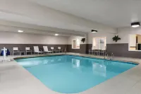 Country Inn & Suites by Radisson, Fairborn South, Oh - Parkplatz