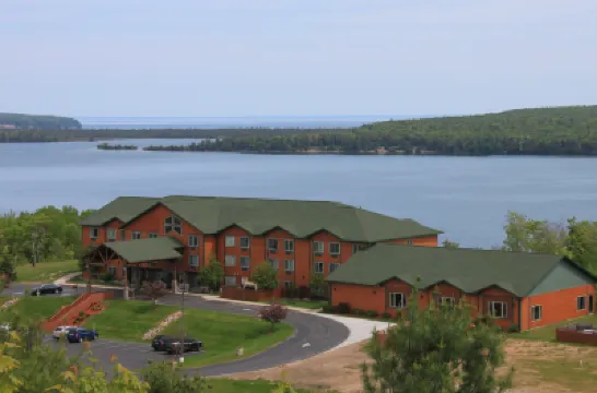 Holiday Inn Express MUNISING-LAKEVIEW by IHG Отели в г. 