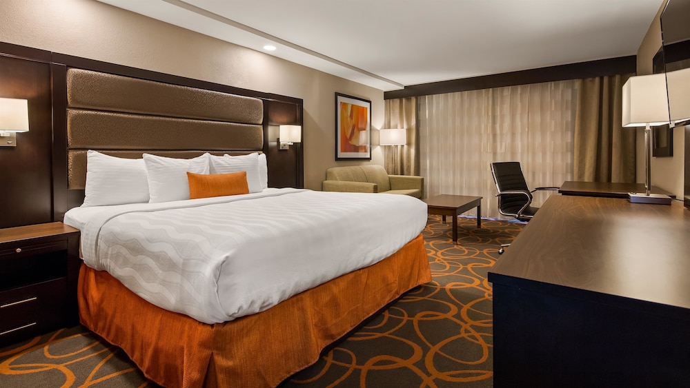 Best Western Premier Alton-St. Louis Area Hotel