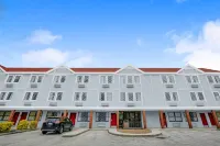 Elizabethan Inn Hotels in Manteo