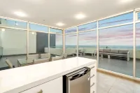 Belle Escapes - Glenelg Skyline Penthouse