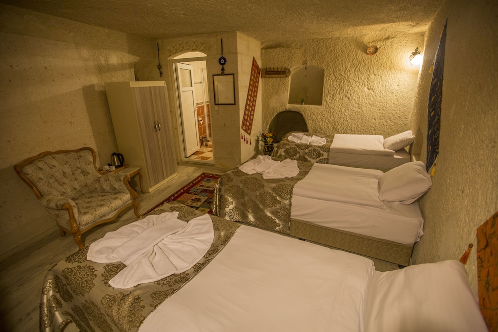 Mia Cappadocia Cave Hotel