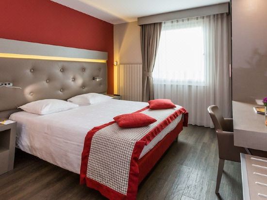 Everness Hotel & Resort-Chavannes-de-Bogis Updated 2022 Room Price-Reviews  & Deals | Trip.com
