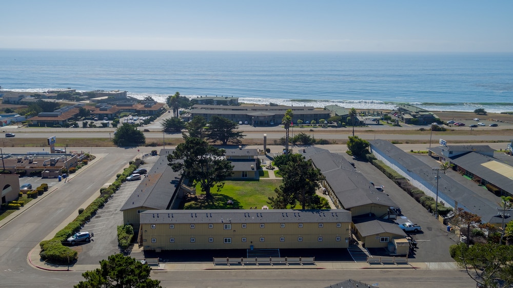 Silver Surf Motel San Simeon