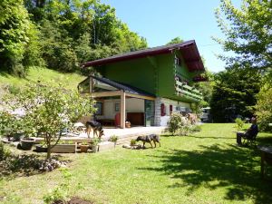 庇里牛斯山綠色腳踏車飯店