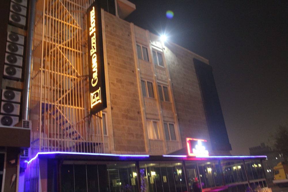 Grand Ezel Hotel