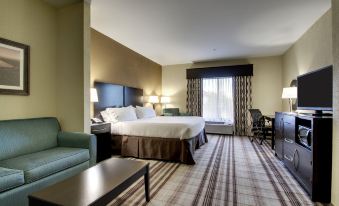 Holiday Inn Express & Suites Natchez South