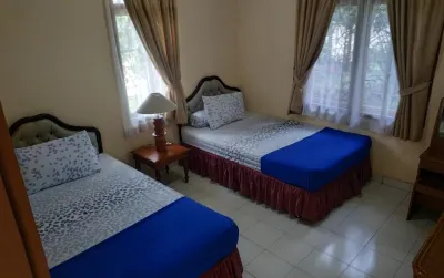 Villa Ciater Highland 3 Br Deluxe Hôtels à : Sagalaherang