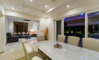 Luxury Pool Villa 604 4Br 8-10 Persons