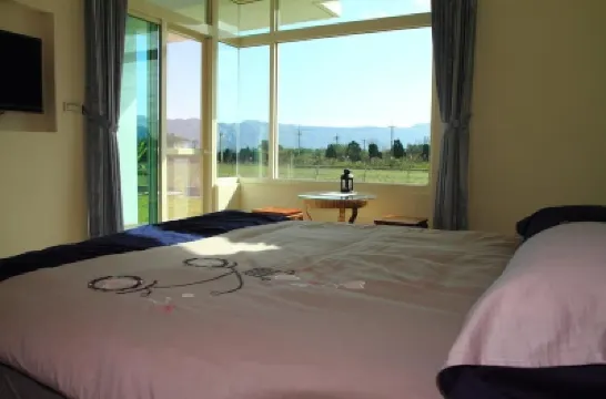 Meetcanaan HomeStay Hotels near Skcf
