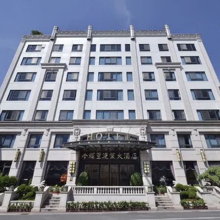 Modern Puli Hotel Отели рядом с достопримечательностью «Винодельня Пули»