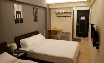 9527 Feng Chia hostel