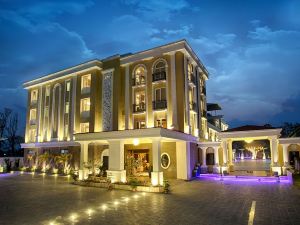 Four Vedas Hotel & Resort