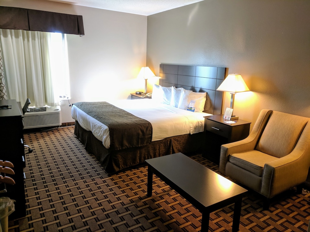 SureStay Plus Hotel by Best Western Coralville Iowa City