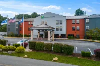 Holiday Inn Express Dublin Hotels in Pulaski