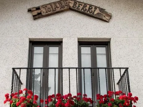 託拉瑞貝里旅館