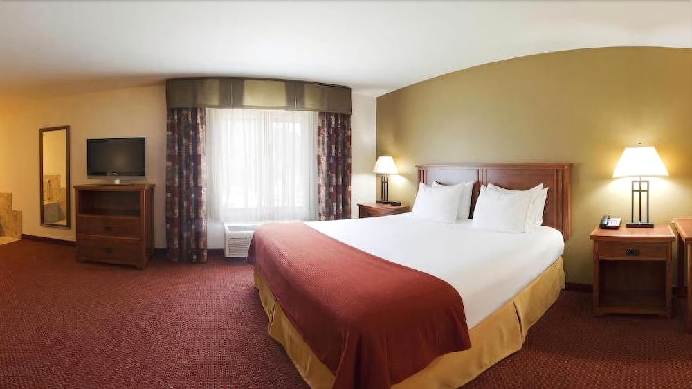 Holiday Inn Express Hotel & Suites Weston, an Ihg Hotel