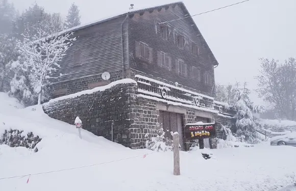 羅切茲 2 木屋酒店