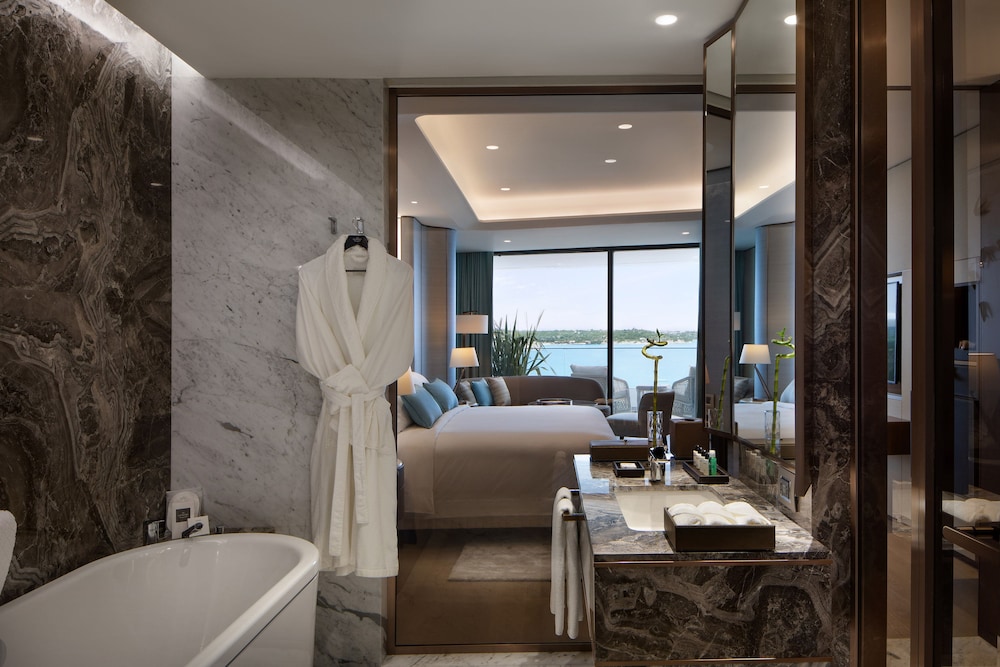 Reges, a Luxury Collection Resort & Spa, Cesme