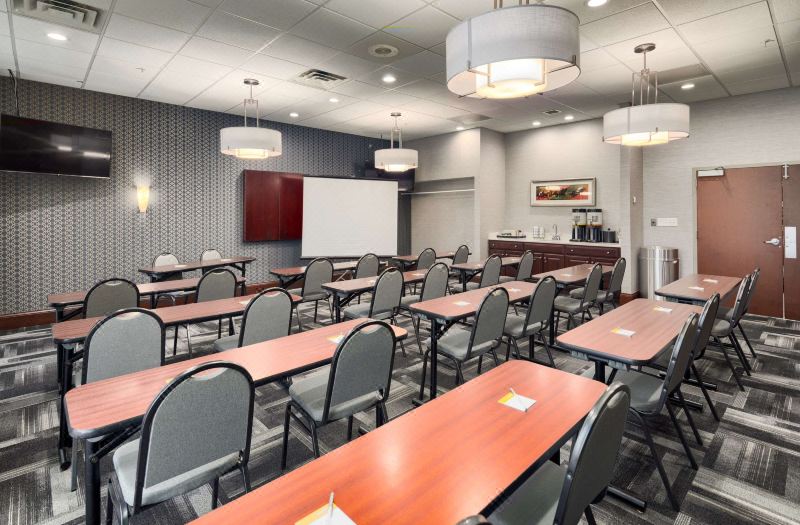 Hampton Inn Louisville-Northeast photo 5