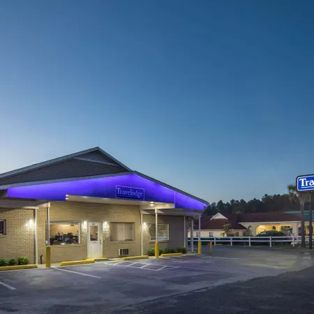 Travelodge by Wyndham Orangeburg