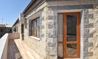Luxury Apartments and Studios in New Building - Housity