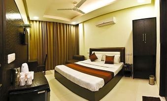 Capital O 4087 Hotel Akaal Residency