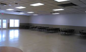 Paris Inn and Suites