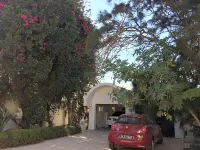 Dar Miramar Hotels near Résidence DIDON