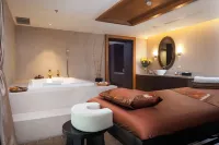 Grand Mercure Solo Baru - spa