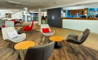 Holiday Inn Express Newport