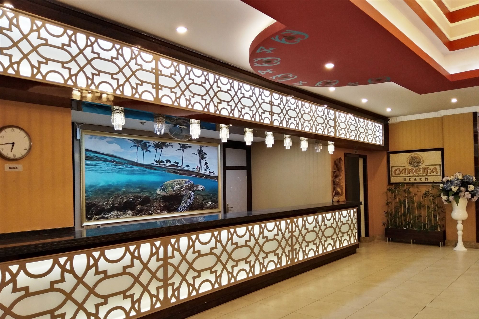 Caretta Beach Hotel