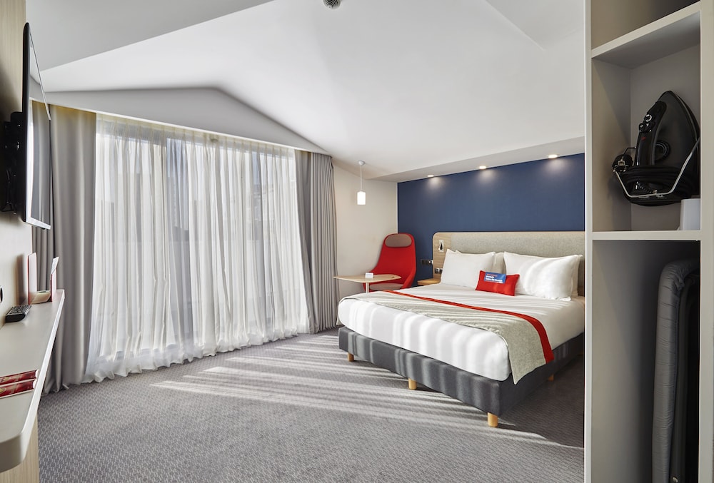 Holiday Inn Express Istanbul - Atakoy Metro, an Ihg Hotel