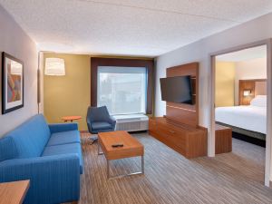 Holiday Inn Express & Suites West Long Branch - Eatontown