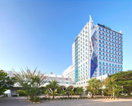 Four Points by Sheraton Makassar Hotels in Makassar