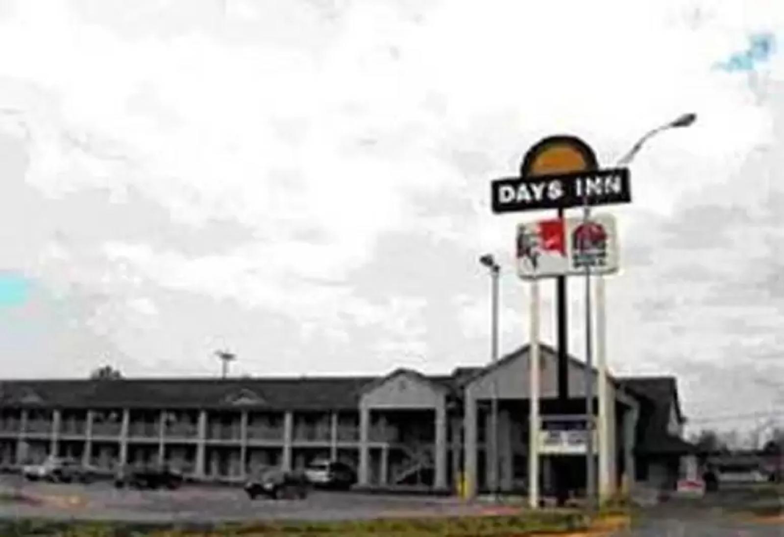 Days Inn by Wyndham Wagoner