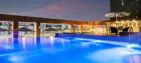 Park Marine Hotel - Rooftop Pools