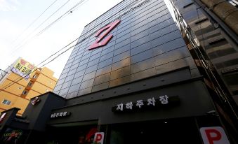 Z Hotel