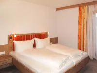 Alpenherz Hotels in Fendels